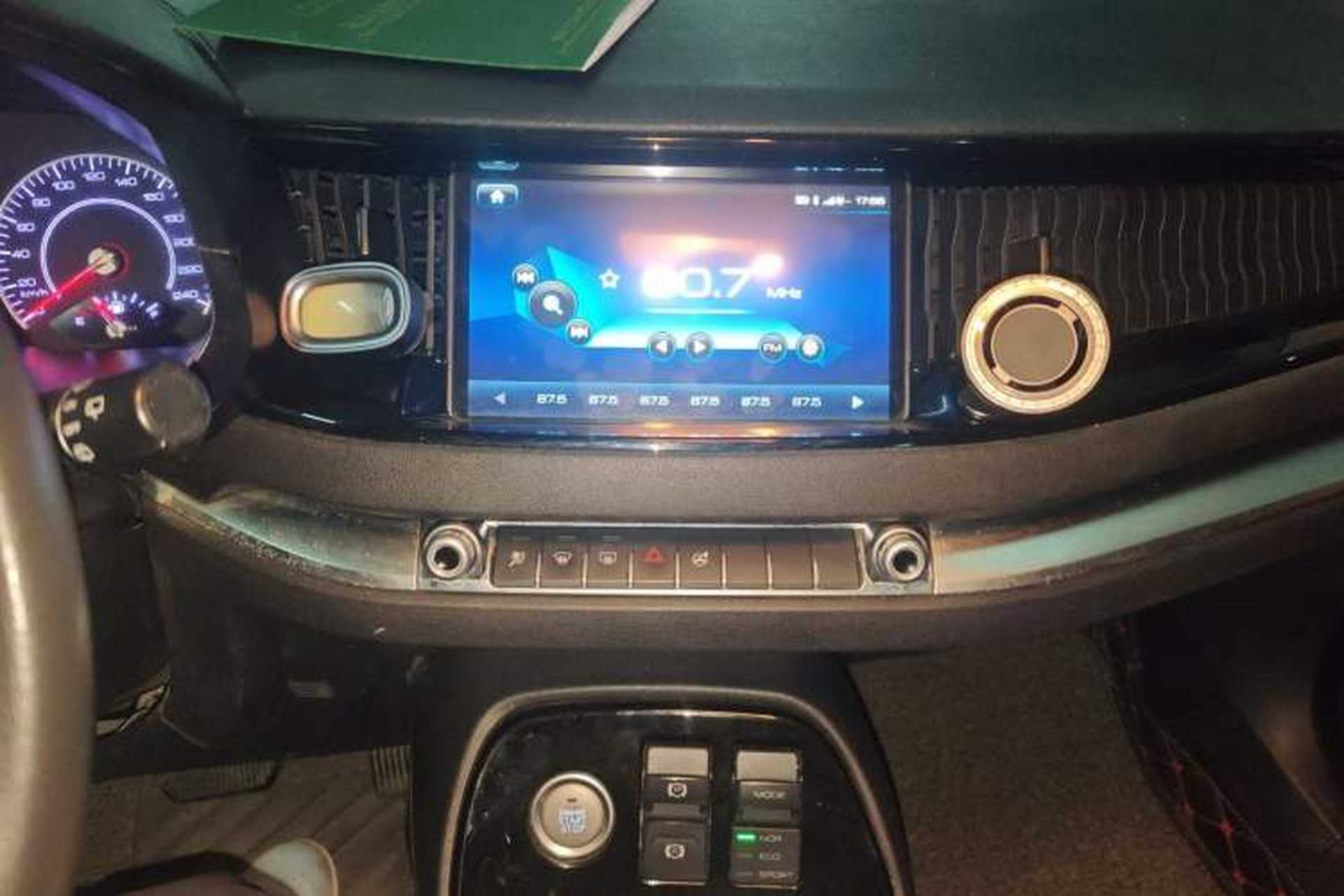 Used Haval H2s 2017 Blue Label 1.5T Dual-Clutch Elite Model Audio And AC Panel