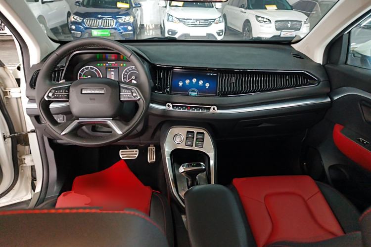 Used Haval H2s 2017 Red-Label 1.5T Dual-Clutch Luxury Model Center Console