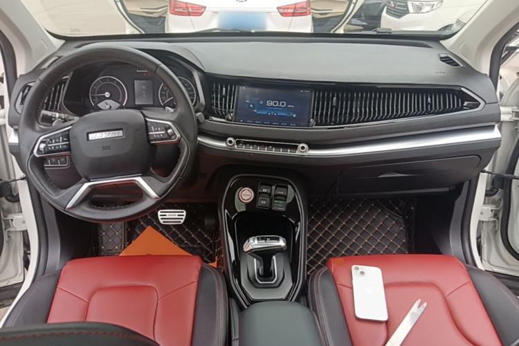 Used Haval H2s 2017 Blue Label 1.5T Dual-Clutch Elite Model Center Console