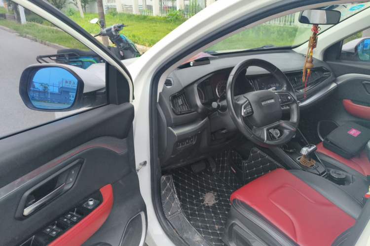 Used Haval H2s 2017 Red-Label 1.5T Dual-Clutch Elite Model Driver Seat