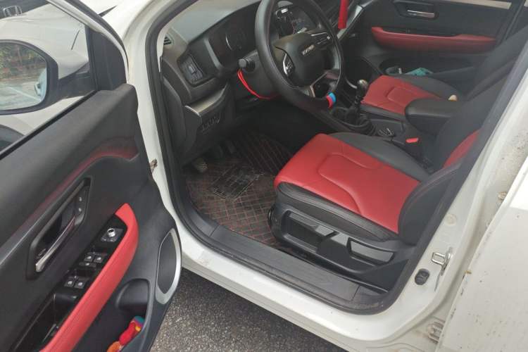 Used Haval H2s 2017 Red Label 1.5T Manual Comfort Model Driver Seat