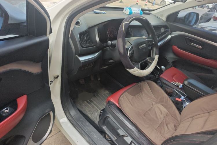 Used Haval H2s 2017 Red Label 1.5T Manual Comfort Model Driver Seat