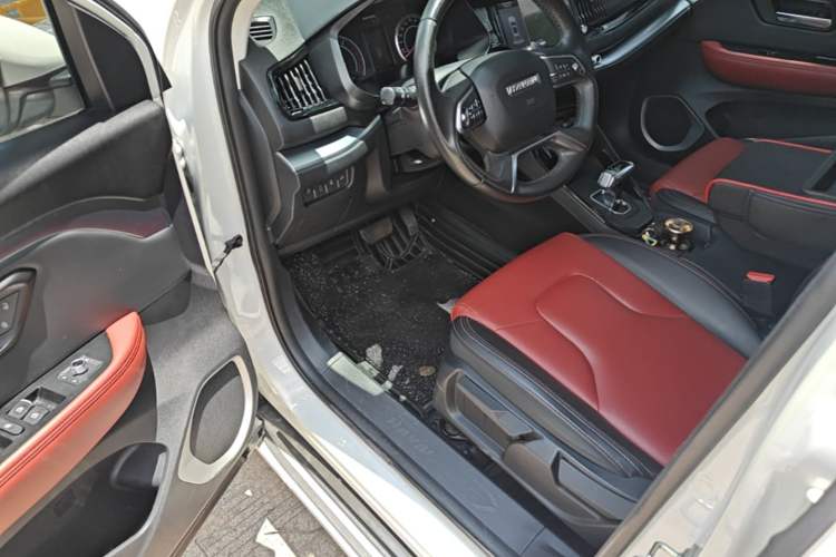 Used Haval H2s 2017 Red-Label 1.5T Dual-Clutch Elite Model Driver Seat