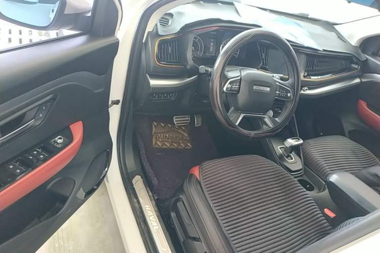 Used Haval H2s 2017 Blue Label 1.5T Dual-Clutch Luxury Model Driver Seat