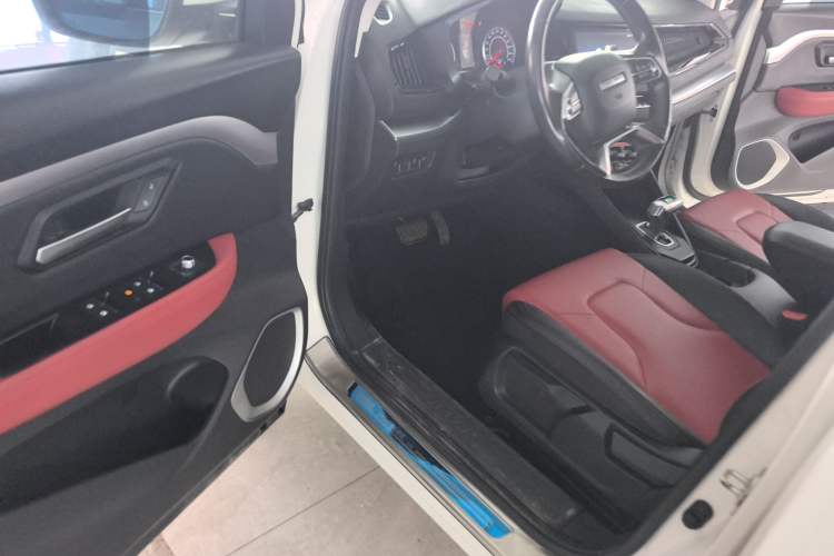 Used Haval H2s 2017 Red-Label 1.5T Dual-Clutch Elite Model Driver Seat
