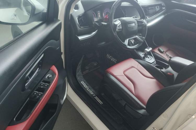 Used Haval H2s 2017 Red-Label 1.5T Dual-Clutch Comfort Model Driver Seat