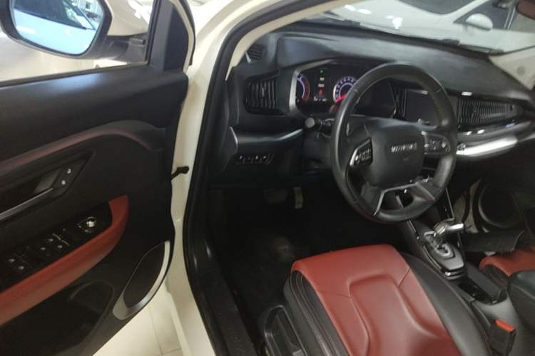 Used Haval H2s 2017 Red-Label 1.5T Dual-Clutch Comfort Model Driver Seat