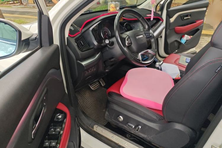 Used Haval H2s 2017 Red-Label 1.5T Dual-Clutch Luxury Model Driver Seat
