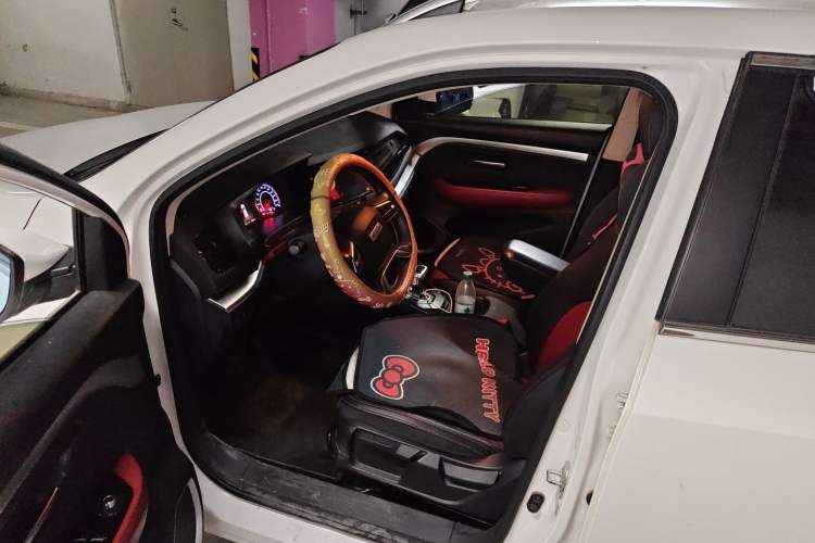 Used Haval H2s 2017 Red-Label 1.5T Dual-Clutch Elite Model Driver Seat