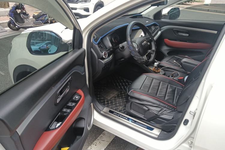 Used Haval H2s 2017 Blue Label 1.5T Dual-Clutch Comfort Model Driver Seat