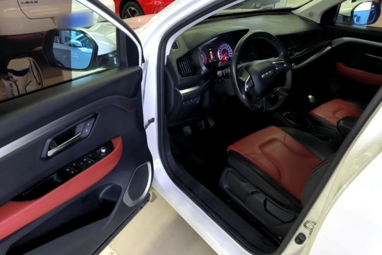 Used Haval H2s 2017 Red Label 1.5T Manual Comfort Model Driver Seat