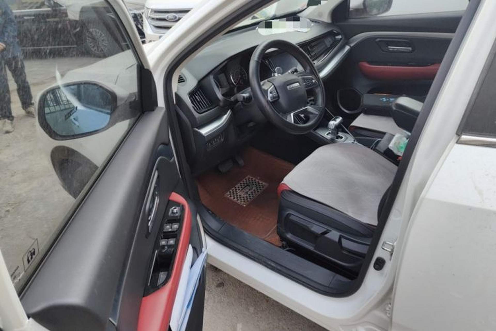 Used Haval H2s 2017 Red-Label 1.5T Dual-Clutch Elite Model Driver Seat