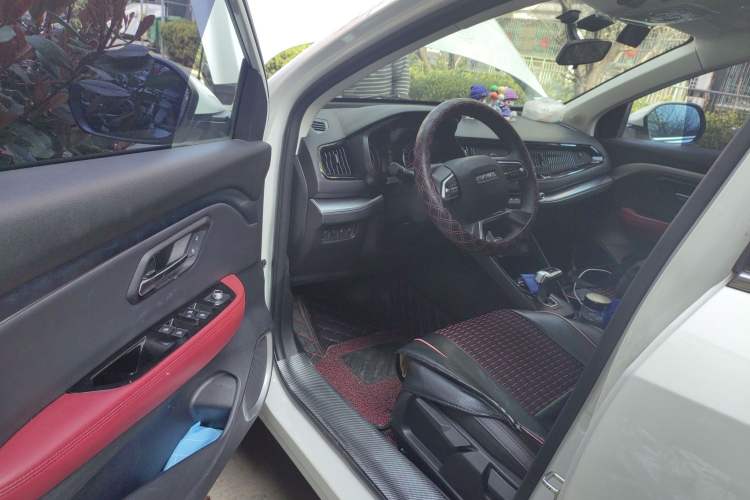 Used Haval H2s 2017 Blue Label 1.5T Dual-Clutch Elite Model Driver Seat