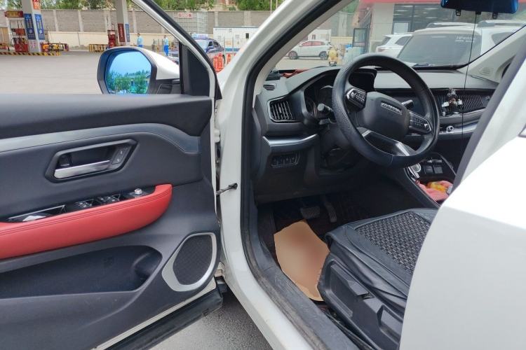 Used Haval H2s 2017 Red-Label 1.5T Dual-Clutch Comfort Model Driver Seat
