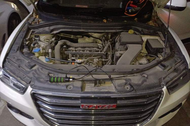 Used Haval H2s 2017 Red-Label 1.5T Dual-Clutch Luxury Model Engine Bay