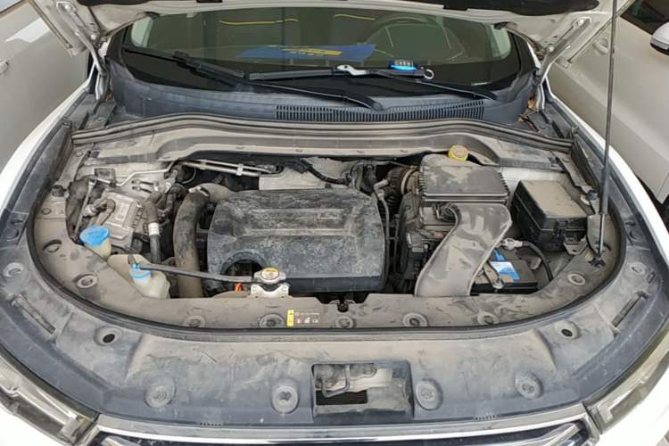 Used Haval H2s 2017 Blue Label 1.5T Dual-Clutch Luxury Model Engine Bay