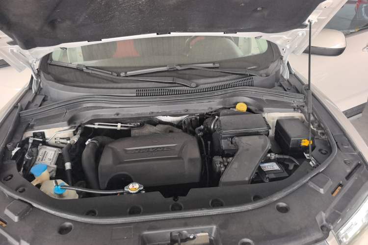 Used Haval H2s 2017 Red-Label 1.5T Dual-Clutch Elite Model Engine Bay