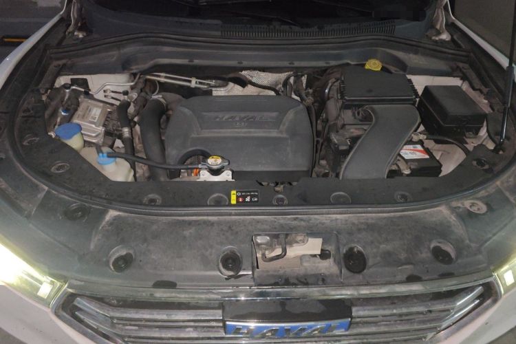 Used Haval H2s 2017 Blue Label 1.5T Dual-Clutch Elite Model Engine Bay