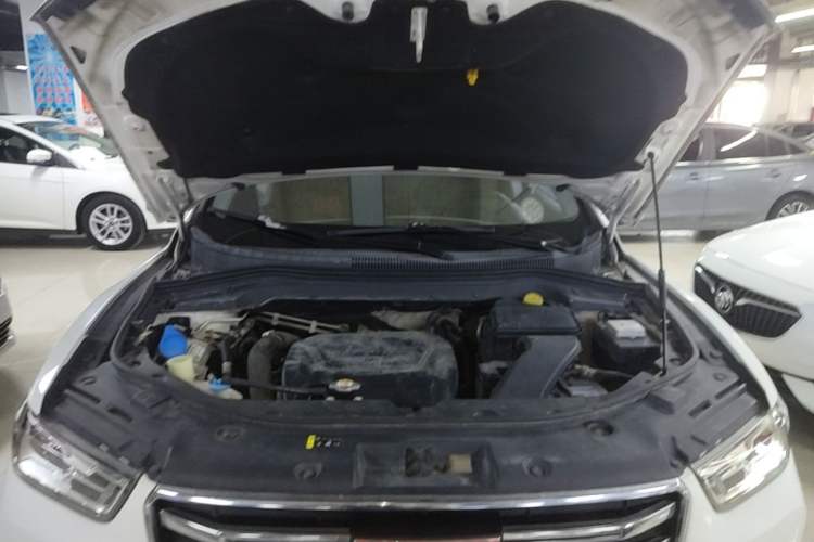 Used Haval H2s 2017 Red-Label 1.5T Dual-Clutch Comfort Model Engine Bay