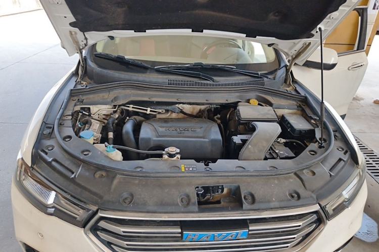 Used Haval H2s 2017 Blue Label 1.5T Dual-Clutch Luxury Model Engine Bay