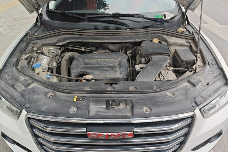 Used Haval H2s 2017 Red-Label 1.5T Dual-Clutch Elite Model Engine Bay