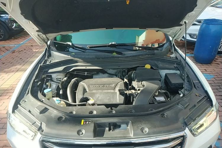 Used Haval H2s 2017 Red-Label 1.5T Dual-Clutch Luxury Model Engine Bay