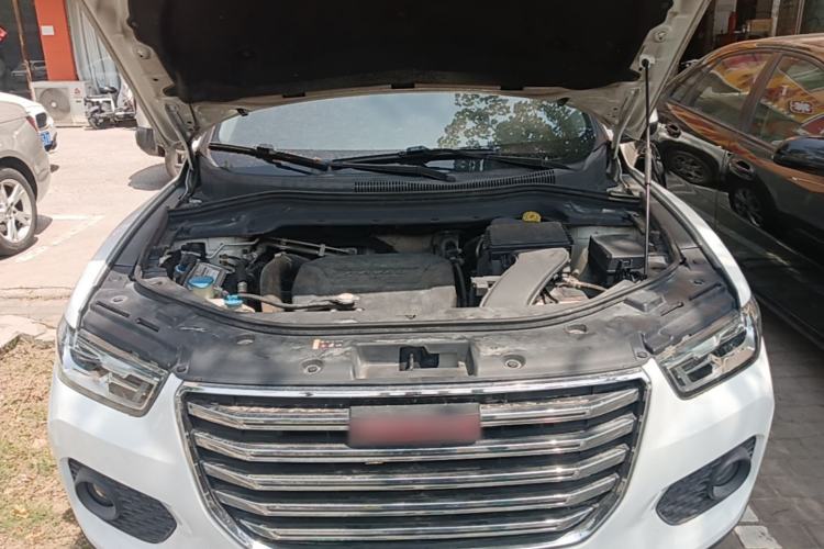 Used Haval H2s 2017 Red-Label 1.5T Dual-Clutch Comfort Model Engine Bay