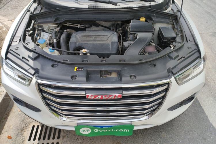 Used Haval H2s 2017 Red-Label 1.5T Dual-Clutch Luxury Model Engine Bay