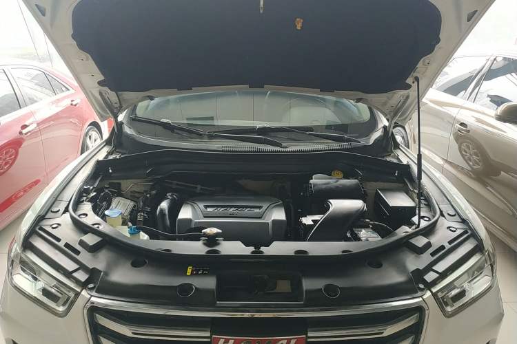 Used Haval H2s 2017 Red-Label 1.5T Dual-Clutch Elite Model Engine Bay