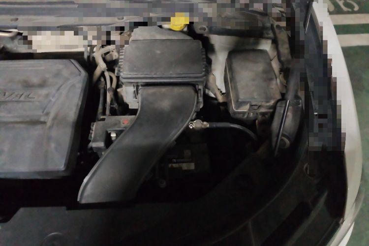 Used Haval H2s 2017 Blue Label 1.5T Dual-Clutch Luxury Model Engine Bay Left