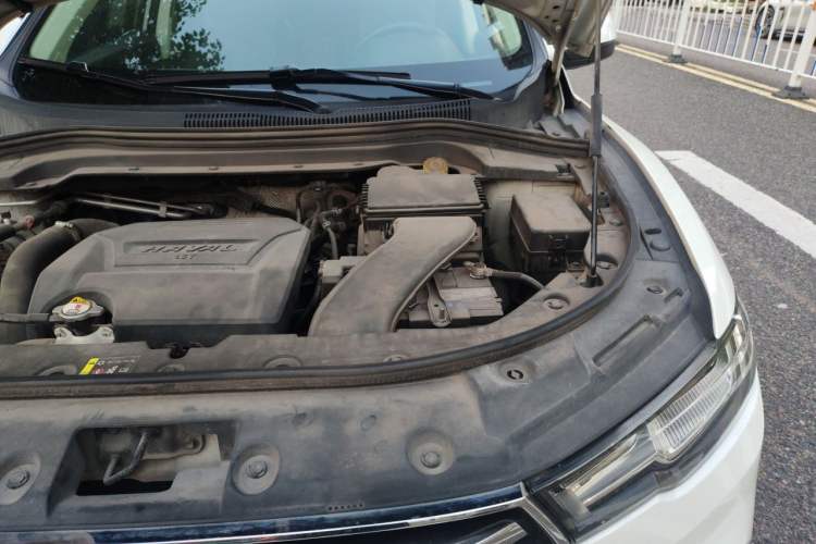 Used Haval H2s 2017 Blue Label 1.5T Dual-Clutch Elite Model Engine Bay Left