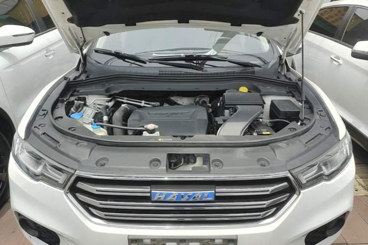 Used Haval H2s 2017 Blue Label 1.5T Manual Elite Model Engine Bay