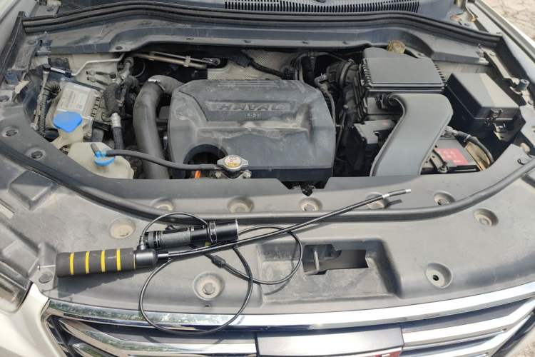 Used Haval H2s 2017 Red-Label 1.5T Dual-Clutch Luxury Model Engine Bay
