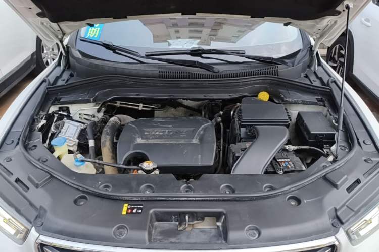 Used Haval H2s 2017 Red-Label 1.5T Dual-Clutch Elite Model Engine Bay