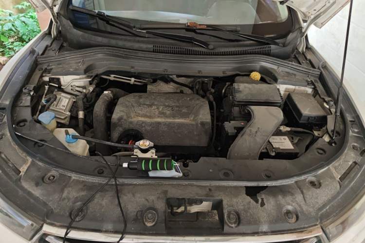 Used Haval H2s 2017 Blue Label 1.5T Dual-Clutch Luxury Model Engine Bay