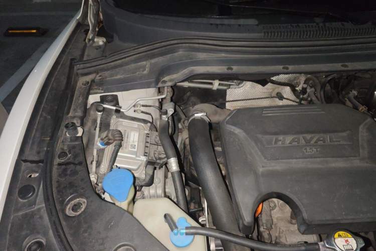 Used Haval H2s 2017 Blue Label 1.5T Dual-Clutch Elite Model Engine Bay Right