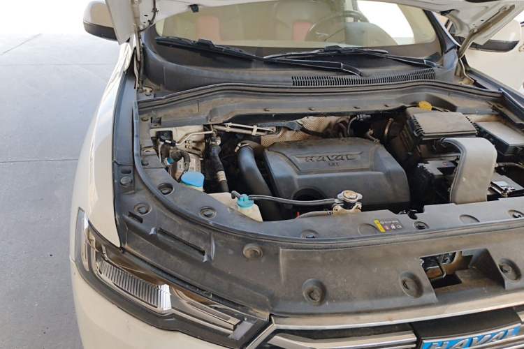 Used Haval H2s 2017 Blue Label 1.5T Dual-Clutch Luxury Model Engine Bay Right