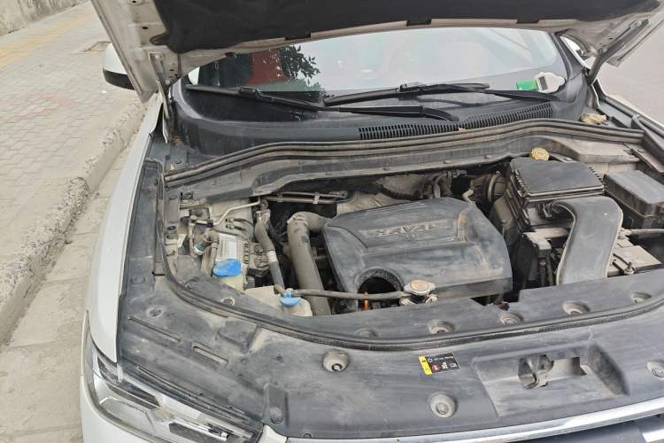 Used Haval H2s 2017 Red-Label 1.5T Dual-Clutch Elite Model Engine Bay Right