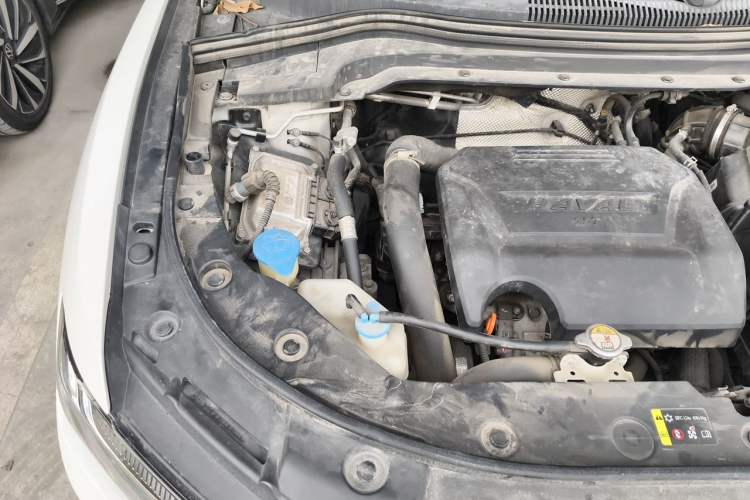 Used Haval H2s 2017 Blue Label 1.5T Dual-Clutch Comfort Model Engine Bay Right