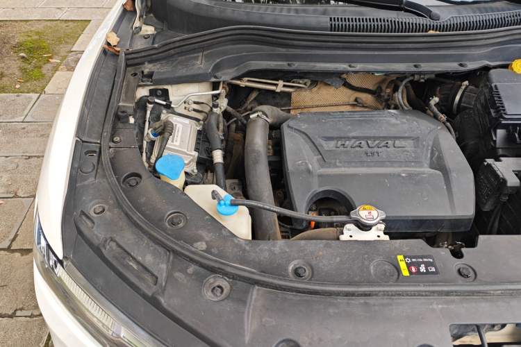 Used Haval H2s 2017 Blue Label 1.5T Manual Comfort Edition Engine Bay Right