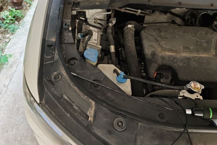 Used Haval H2s 2017 Blue Label 1.5T Dual-Clutch Luxury Model Engine Bay Right