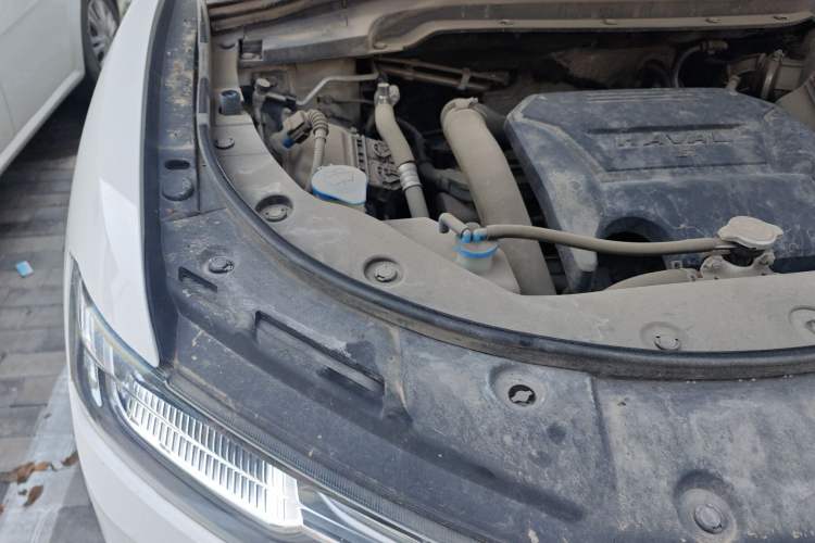 Used Haval H2s 2017 Blue Label 1.5T Manual Elite Model Engine Bay Right