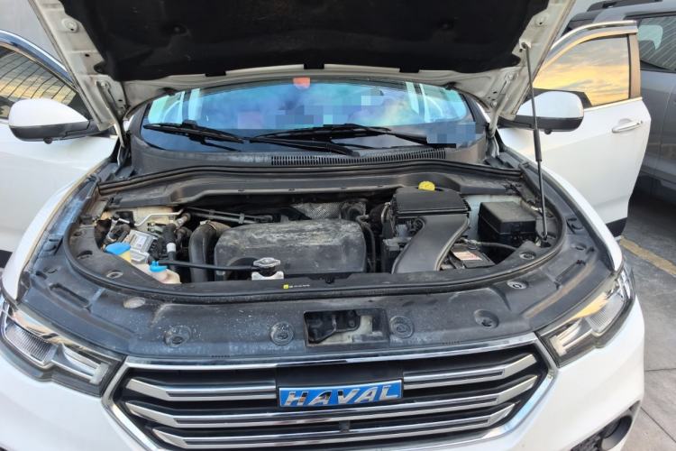 Used Haval H2s 2017 Blue Label 1.5T Dual-Clutch Elite Model Engine Bay