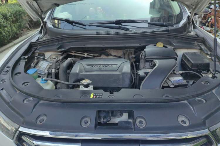 Used Haval H2s 2017 Blue Label 1.5T Dual-Clutch Elite Model Engine Bay