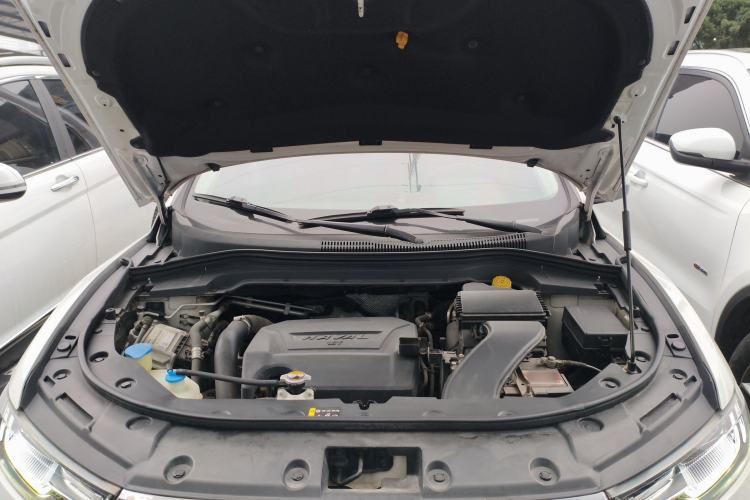 Used Haval H2s 2017 Blue Label 1.5T Dual-Clutch Elite Model Engine Bay