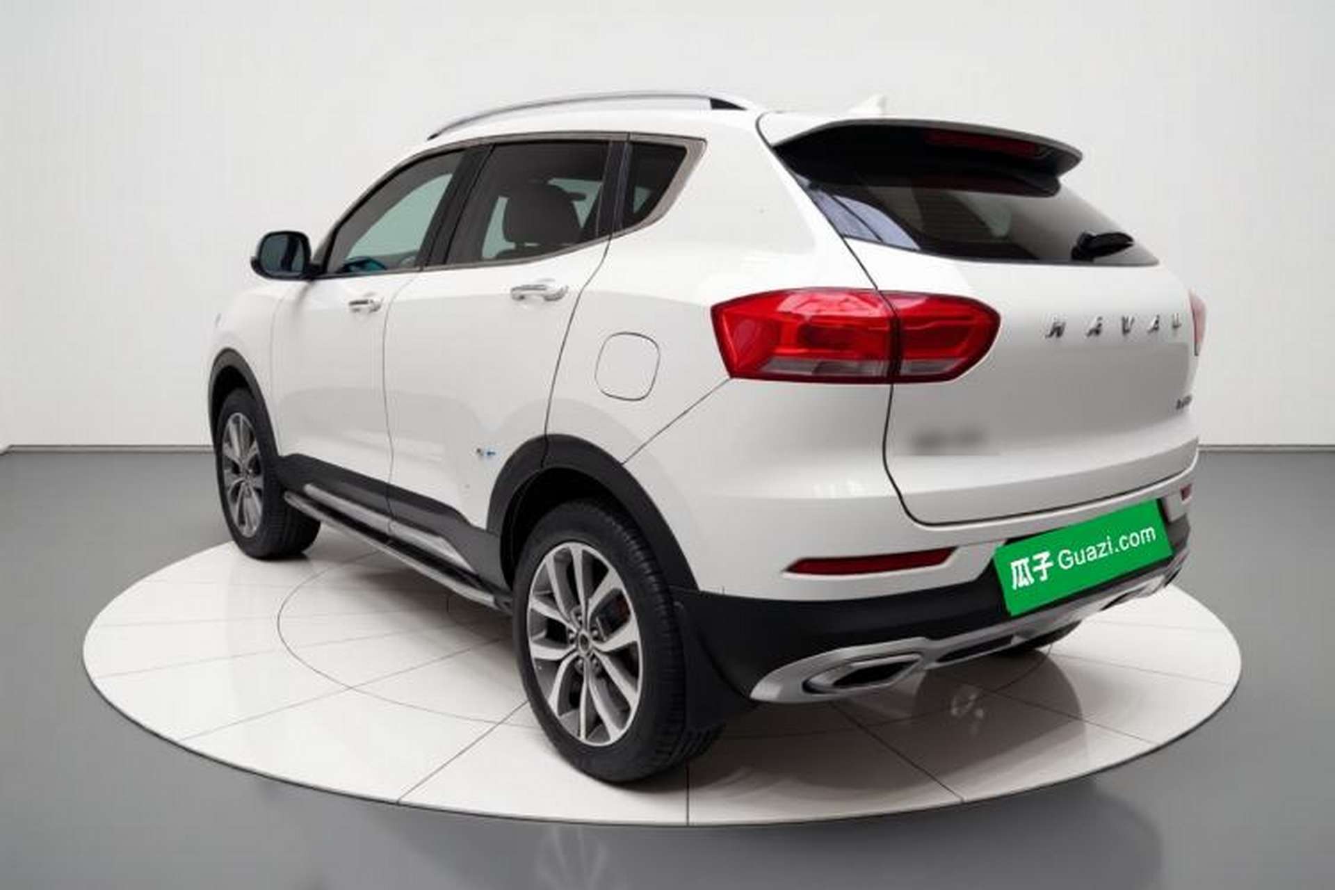 Used Haval H2s 2017 Red-Label 1.5T Dual-Clutch Luxury Model Exterior 2