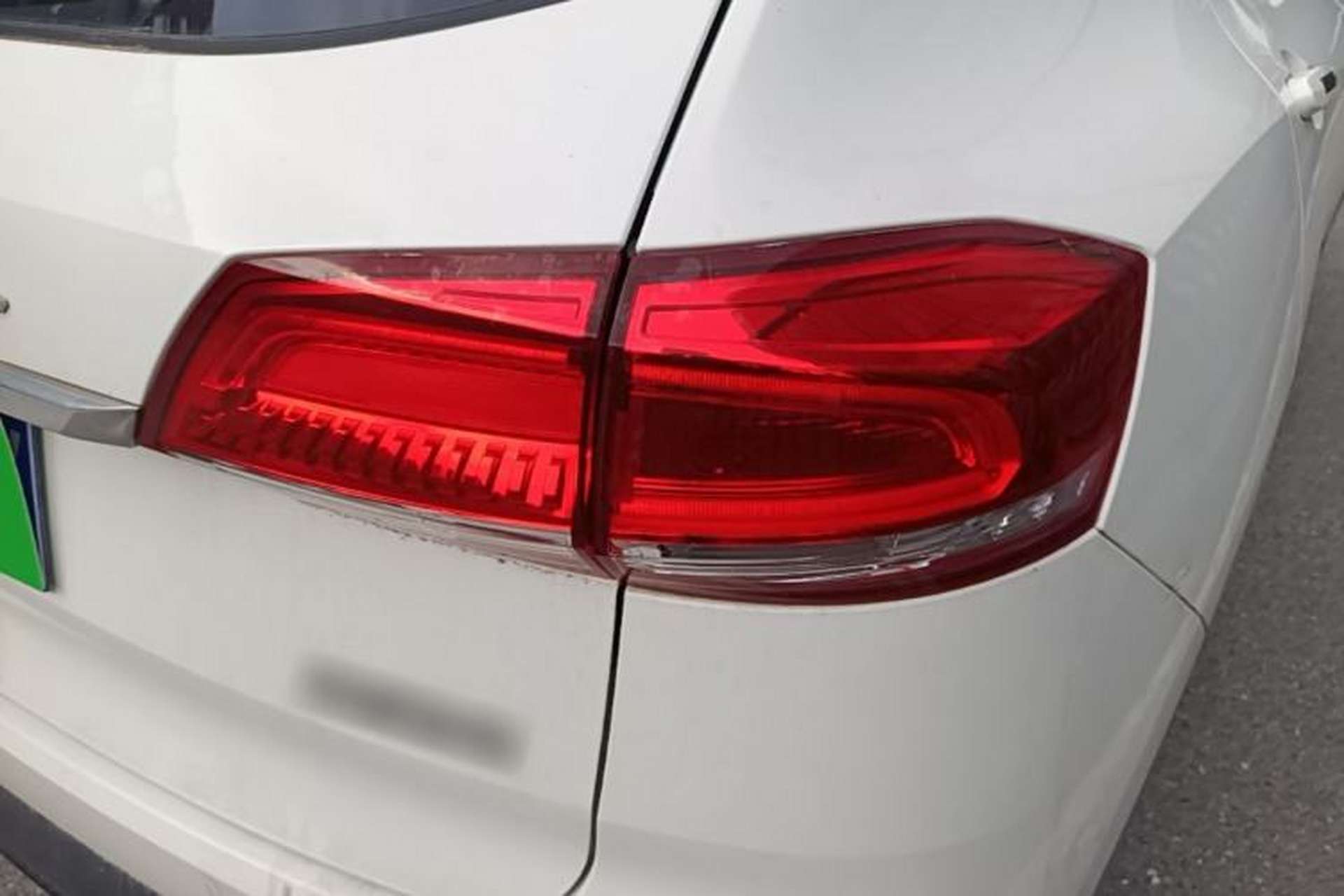 Used Haval H2s 2017 Blue Label 1.5T Dual-Clutch Elite Model Exterior 3