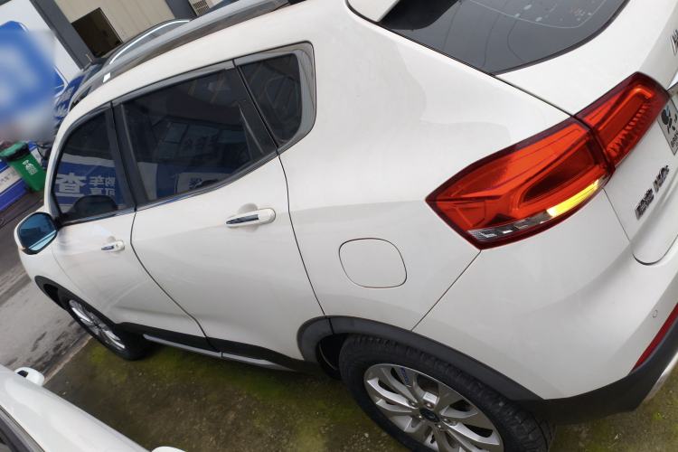 Used Haval H2s 2017 Blue Label 1.5T Dual-Clutch Elite Model Exterior 3