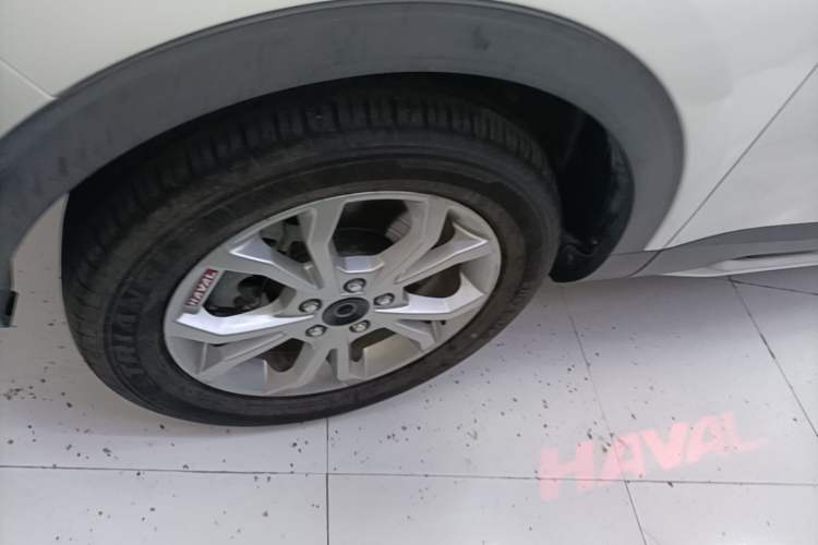 Used Haval H2s 2017 Red-Label 1.5T Manual Elite Model Exterior 4