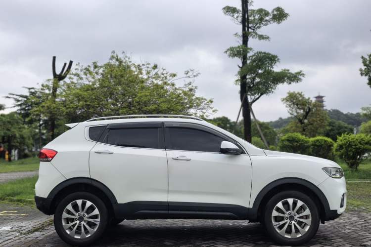 Used Haval H2s 2017 Blue Label 1.5T Dual-Clutch Comfort Model Exterior 4